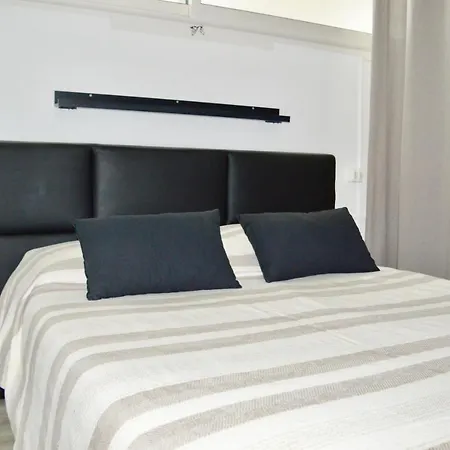 Le Pearl - La Grande Motte 1Er Ligne Vue Mer - Climatisation Et Parking Exterior photo